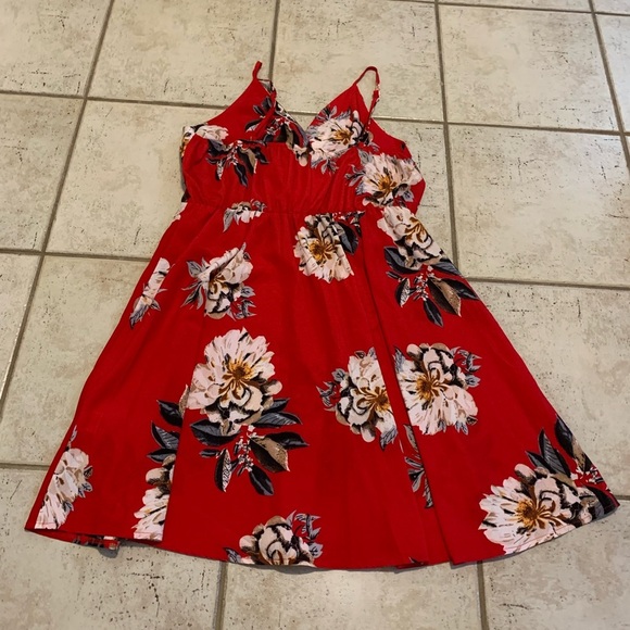 💜 SHEIN Curve 1XL Red Floral Mini Dress Wrap V-Neck Adjustable Straps Plus Size - Picture 2 of 5